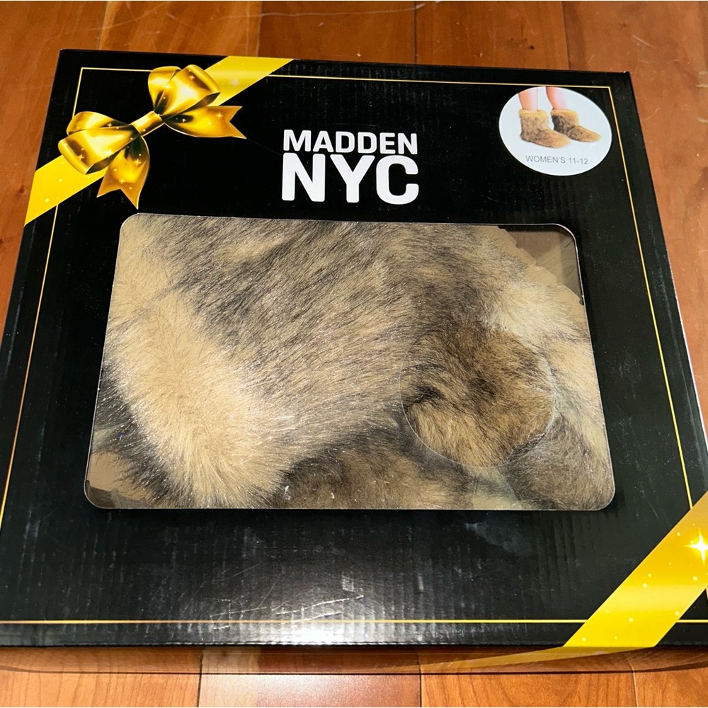 Madden NYC Womens Faux Fur Slipper Booties NWT - Picture 5 of 8